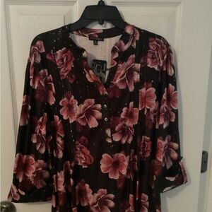 Ava & Grace Floral with bling pullover top Size 1X NWT